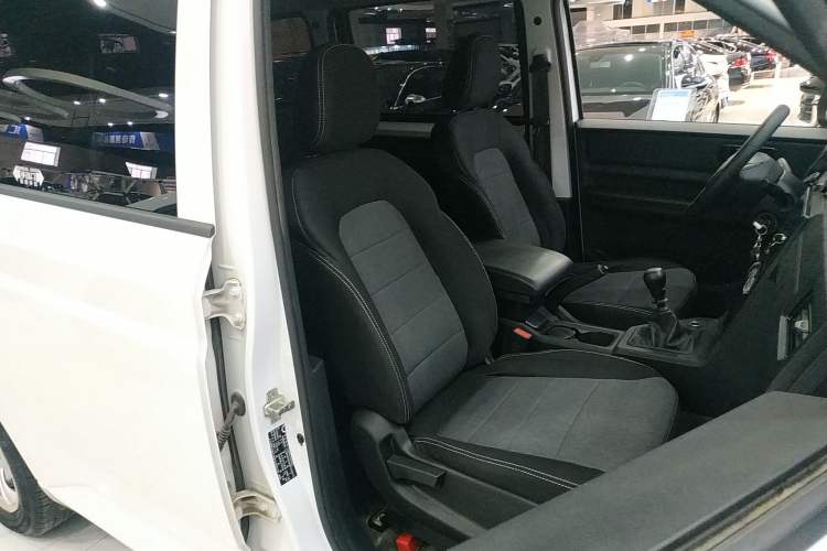Used Wuling Hongguang PLUS 2020 1.5L Manual Standard Edition 7-Seater
