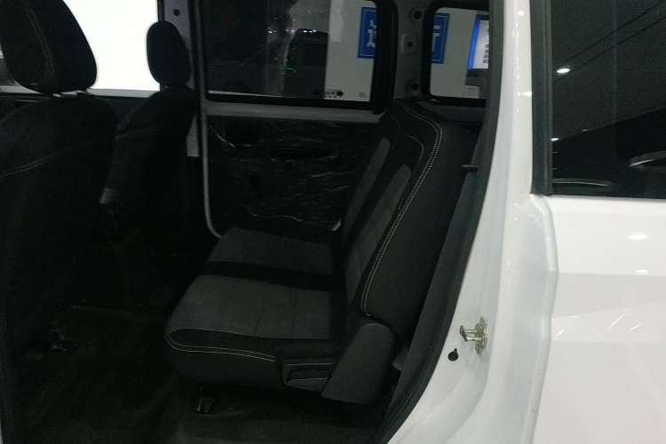 Used Wuling Hongguang PLUS 2020 1.5L Manual Standard Edition 7-Seater
