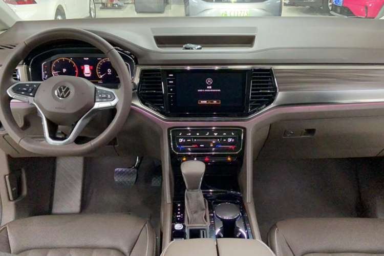 Used Volkswagen Viloran 2020 330TSI Luxury Edition

