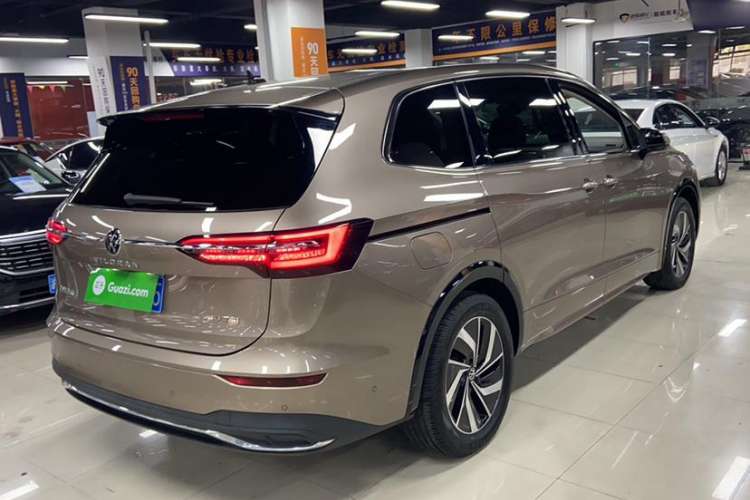 Used Volkswagen Viloran 2020 330TSI Luxury Edition
