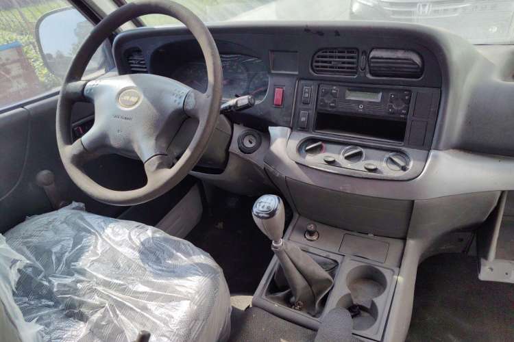 Used Jinbei Hiace 2014 2.0L Fifth-Generation Xiangyun Comfort Type 1 4G20C
