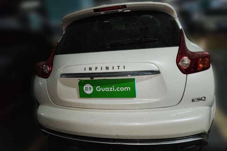 Used Infiniti ESQ 2014 1.6L Spontaneous Edition Rear