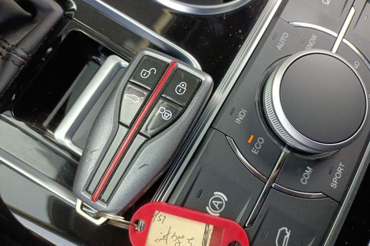 Used Hongqi HS7 2022 3.0T Automatic All-Wheel Drive Smart Connect Flagship Edition 7 Seats
