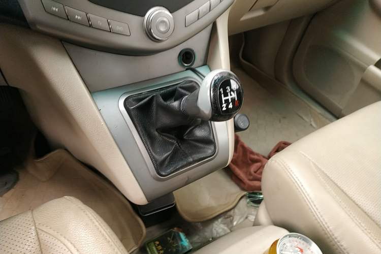 Used BYD S6 2012 2.0L Manual Luxury Version
