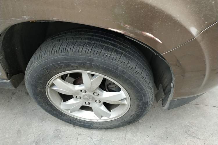 Used BYD S6 2012 2.0L Manual Luxury Version
