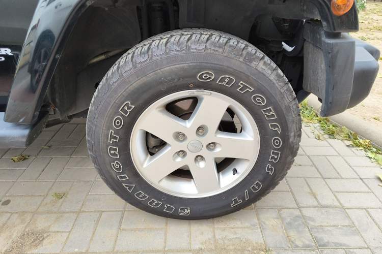 Used Jeep Wrangler 2012 3.6L Sahara Four-Door Edition
