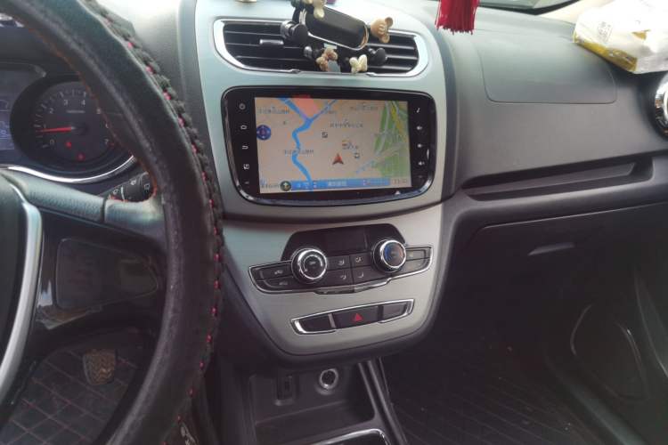 Used Jinbei 750 2016 1.5L Flagship Edition