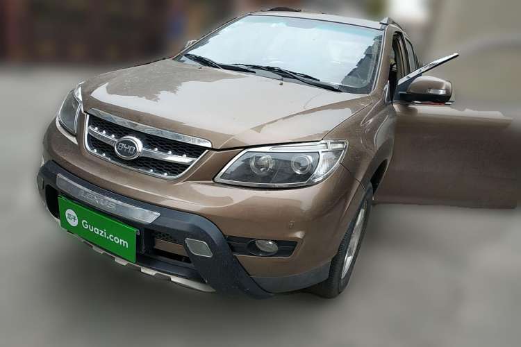 Used BYD S6 2012 2.0L Manual Luxury Version