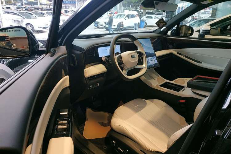 Used Geely Galaxy L7 2023 1.5T 115 km Starship