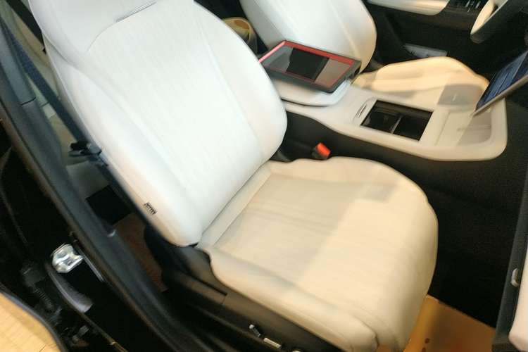 Used Geely Galaxy L7 2023 1.5T 115 km Starship