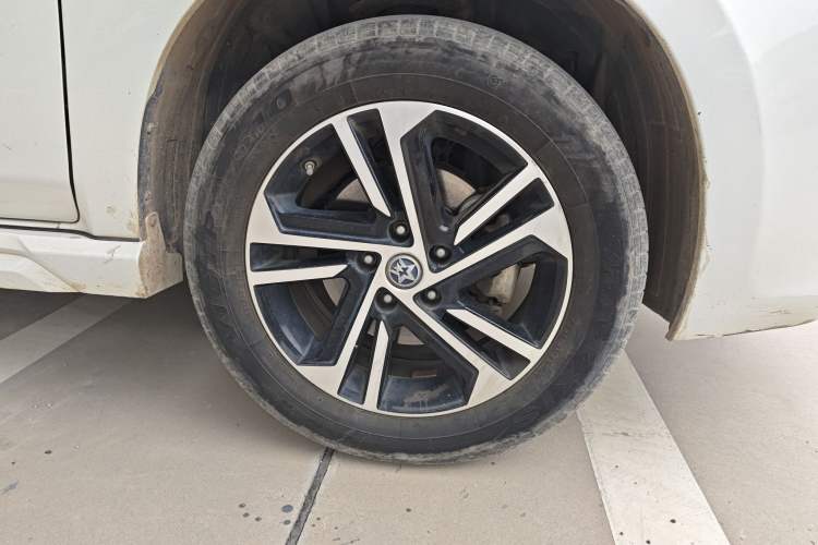 Used Venucia T70 2019 2.0L CVT Enjoy Edition China V Standard
