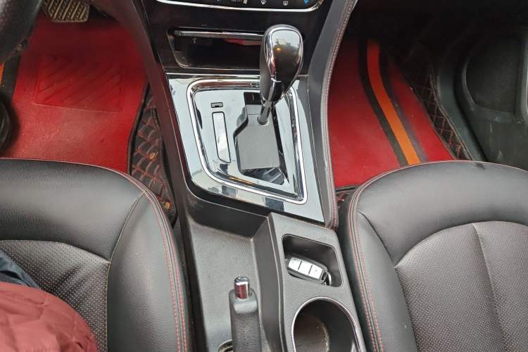 Used Venucia T70 2019 2.0L CVT Enjoy Edition China V Standard
