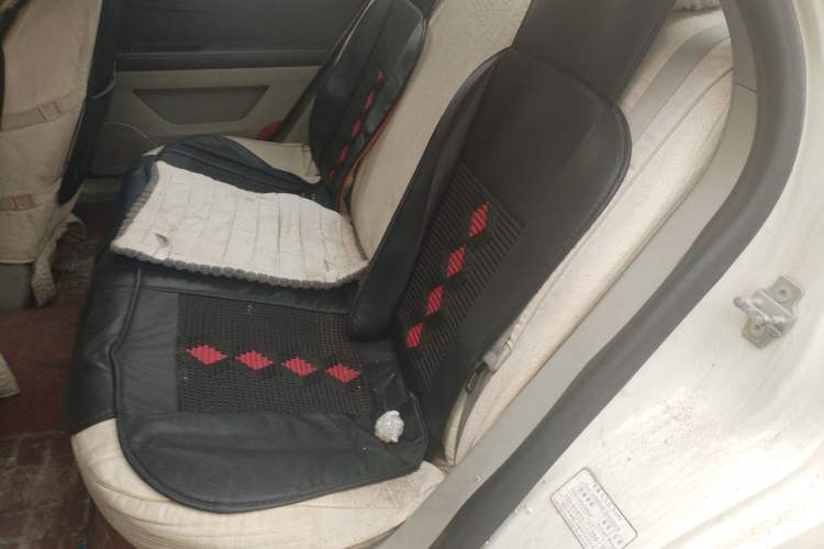 Used BAIC Senova D50 2014 1.5L manual standard version
