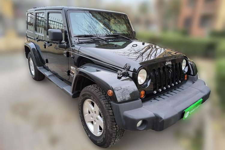 Used Jeep Wrangler 2012 3.6L Sahara Four-Door Edition
