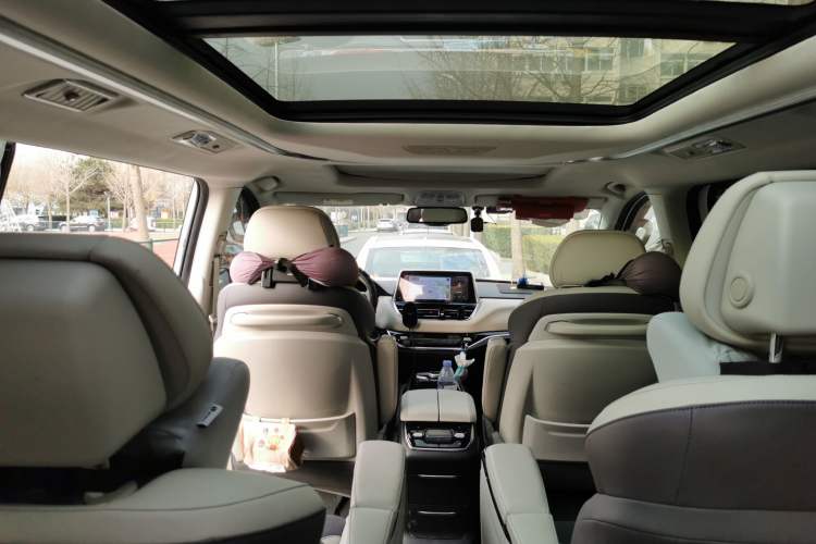 Used SAIC MAXUS G20 2019 First Edition 2.0T Automatic ZhiZun Version China V Standard
