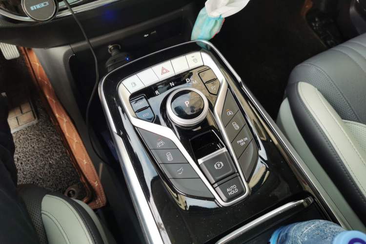 Used SAIC MAXUS G20 2019 First Edition 2.0T Automatic ZhiZun Version China V Standard
