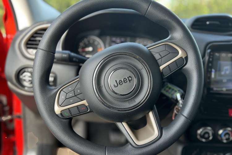 Used Jeep Renegade 2017 180T Automatic Kinetic Edition+