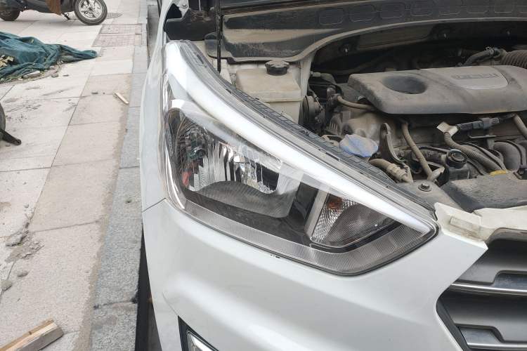 Used Hyundai ix25 2016 1.6T Dual-Clutch Two-Wheel Drive Smart GLS Model
