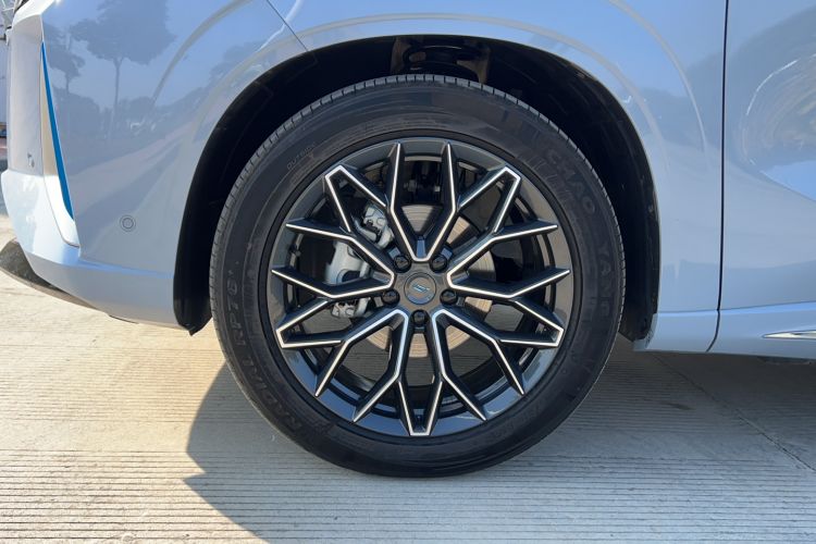 Used Oshan Z6 New Energy 2022 Blue Whale iDD 150KM Flagship PLUS Smart Parking Edition
