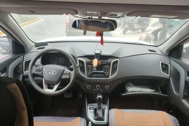 Used Hyundai ix25 2016 1.6T Dual-Clutch Two-Wheel Drive Smart GLS Model
