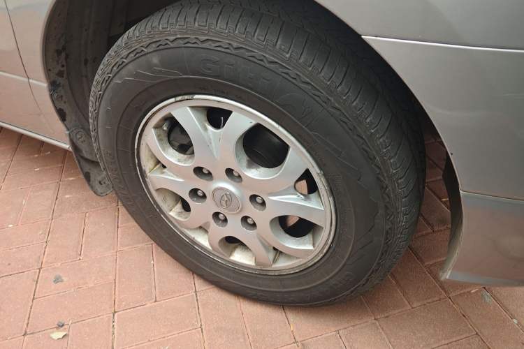 Used Hyundai H-1 Starex 2011 2.4L Luxury Edition
