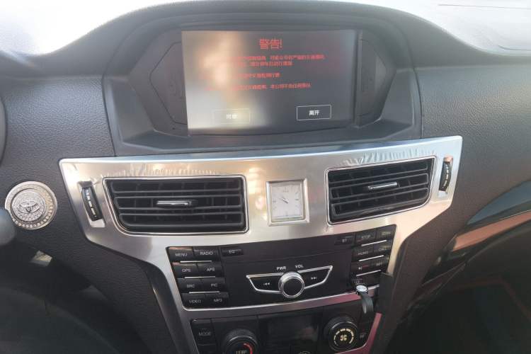 Used Foday Landfort 2017 1.9T Diesel Manual Two-Wheel Drive Flagship Edition 7 Seats