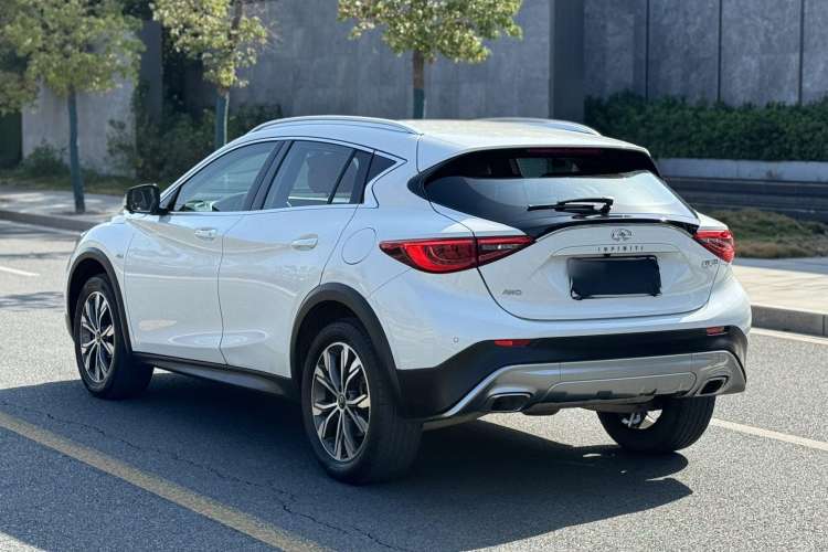 Used Infiniti QX30 2017 2.0T Four-Wheel Drive Sport Edition
