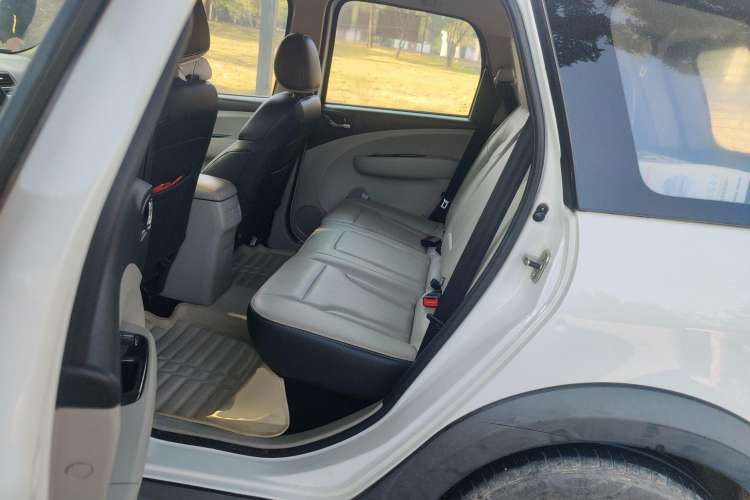 Used FORTHING Joyear XV 2016 1.6L CVT Comfort Model
