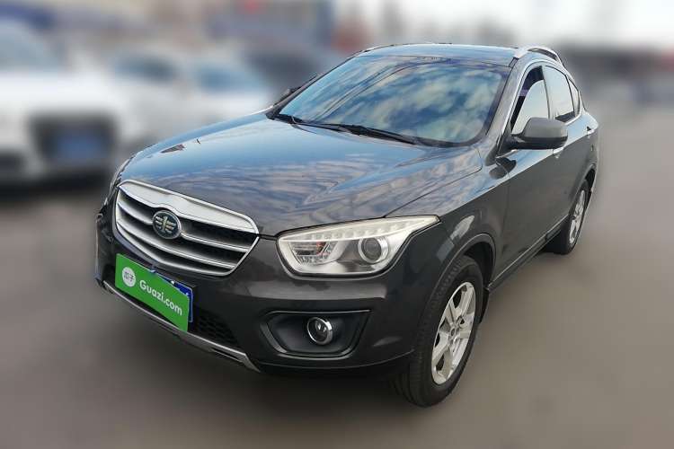 Used Bestune X80 2013 2.0L manual luxury version