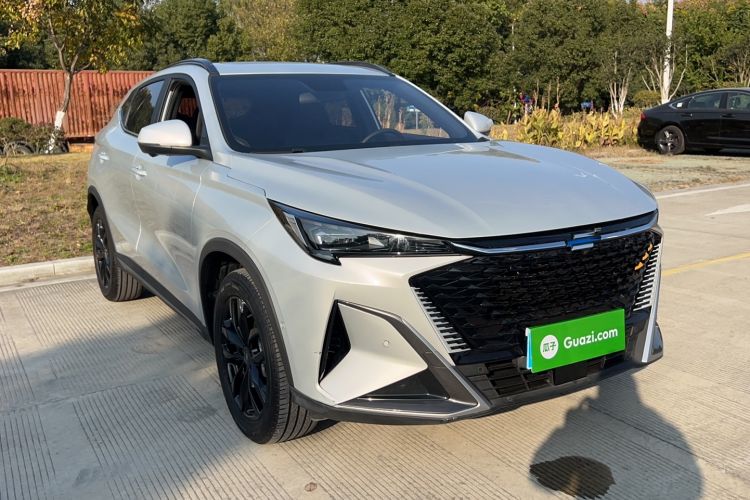 Used Oshan X5 PLUS 2023 1.5T DCT Smart & Fun AI Edition
