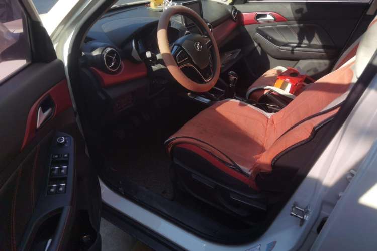 Used BAIC Senova X35 2016 1.5L Manual Elite Edition Driver Seat