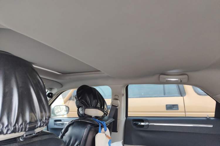 Used Chrysler 300C 2006 3.5L Luxury Navigation Edition
