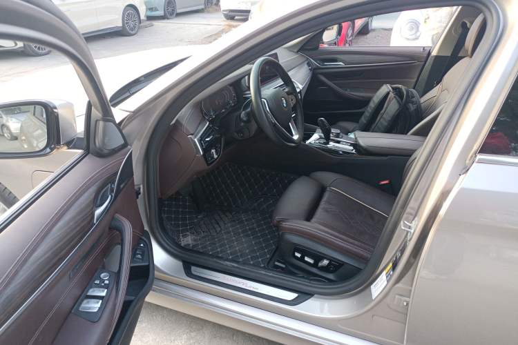 Used BMW 5 Series New Energy 2020 Mileage Upgrade Version 530Le Pioneer Edition
