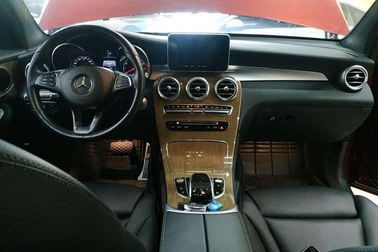 Used Mercedes-Benz GLC Coupe 2019 GLC 260 4MATIC Coupe SUV