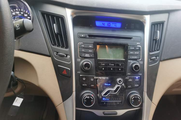 Used Hyundai Sonata 2011 2.0L Automatic Leading Edition
