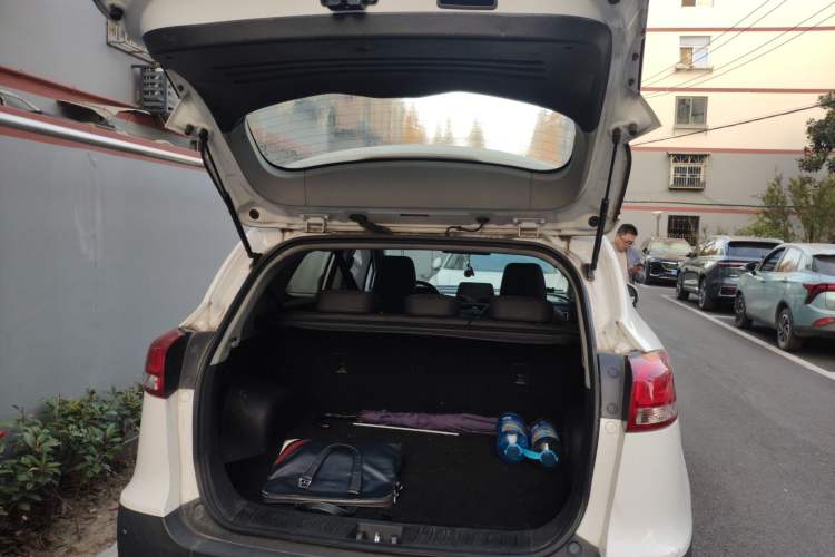 Used JAC Refine S3 2017 1.6L CVT Luxury Smart Model
