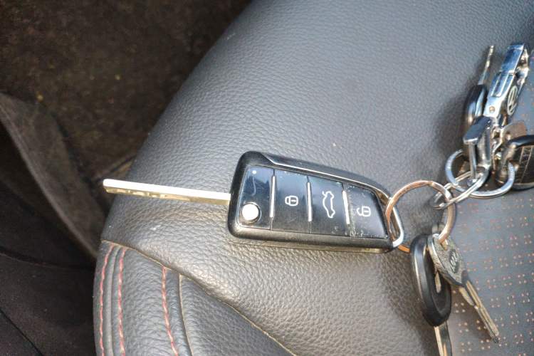 Used JAC Refine S3 2017 1.6L CVT Luxury Smart Model
