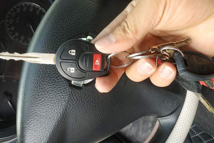 Used Nissan Tiida 2011 1.6L CVT Comfort Model