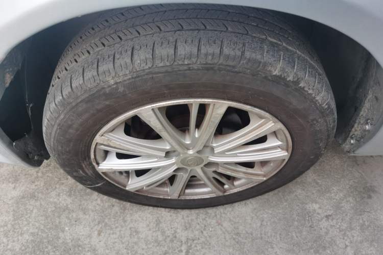 Used Soueast V3 Lingyue 2014 1.5L Manual Entry-Level Version
