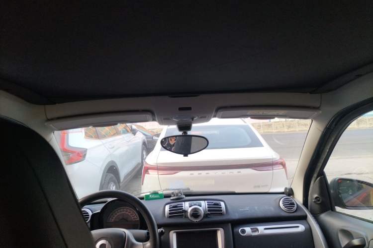 Used smart fortwo 2015 1.0 MHD New Year Special Edition
