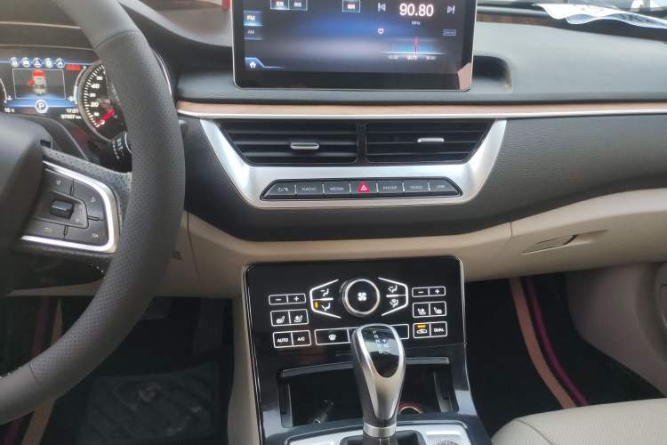 Used Hongqi H5 2018 30TD Smart Connective Dynamic 60th Anniversary Edition
