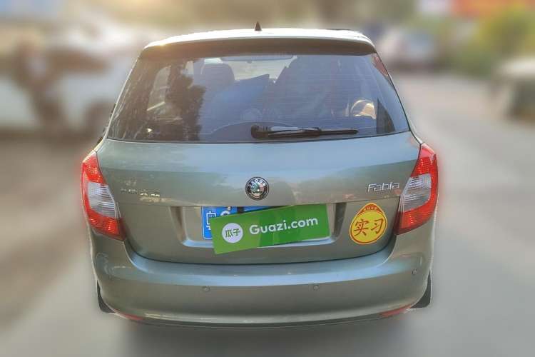 Used Skoda Fabia 2012 1.4L Automatic Crystal Edition
