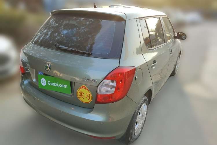 Used Skoda Fabia 2012 1.4L Automatic Crystal Edition
