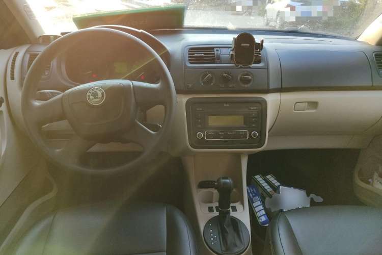 Used Skoda Fabia 2012 1.4L Automatic Crystal Edition
