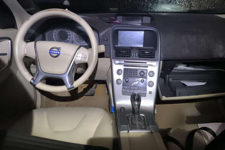 Used Volvo XC60 2010 T6 AWD Comfort Edition
