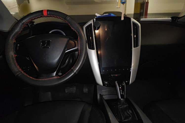 Used Luxgen U6 SUV 2016 1.8T Style Value Model
