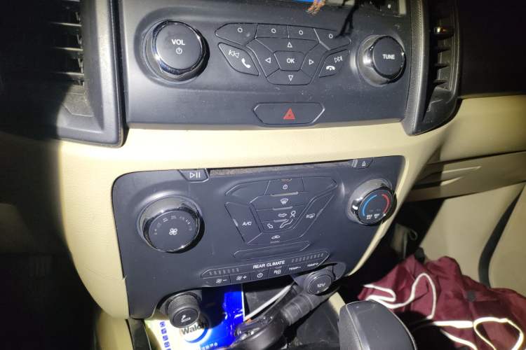 Used Ford Everest 2016 2.0T Gasoline Automatic 4x4 Elite Edition
