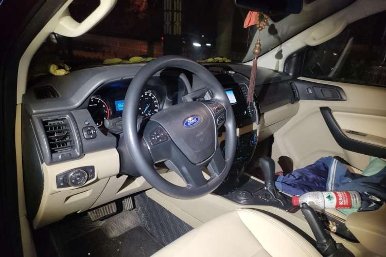 Used Ford Everest 2016 2.0T Gasoline Automatic 4x4 Elite Edition
