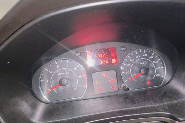 Used Wuling Hongguang V 2019 1.5L Base Window-Sealed Vehicle China VI LAR