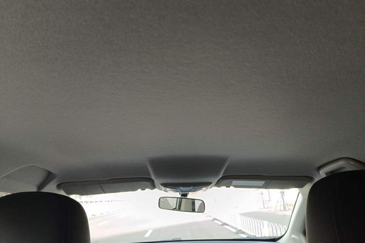 Used ORA iQ 2018 High-Range Version Smart Connectivity Model